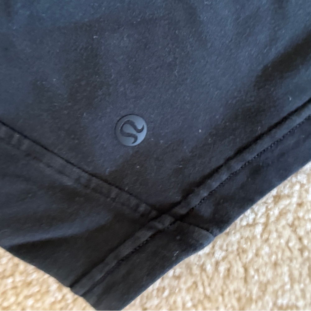 Lululemon 12 Inner Glow High Rise Short - Picture 3 of 4